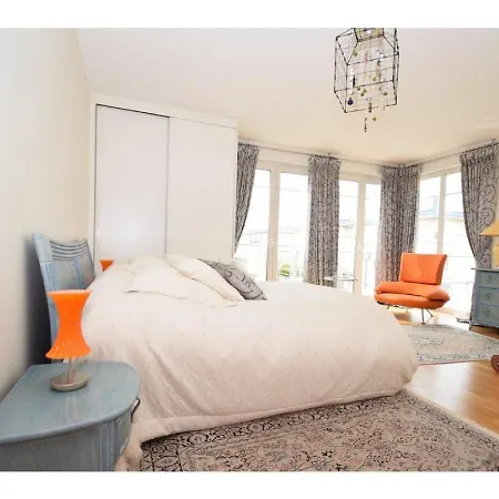 Ph1081 Luxembourg-cents Penthouse 3 Bedrooms & 2 Garages *